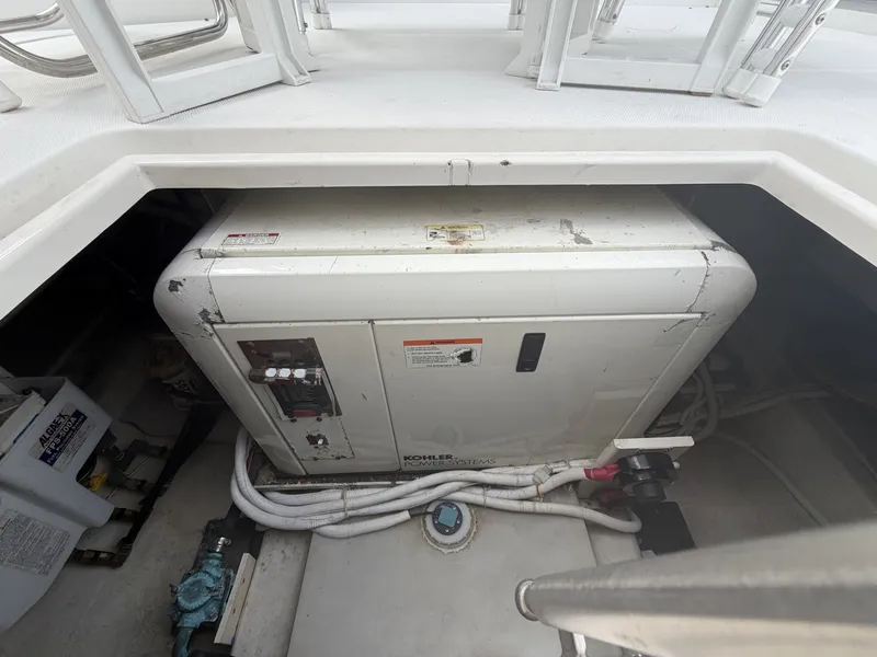Slide: The Image of Carver Yachts 38 Super Sport 2005 - 8136814