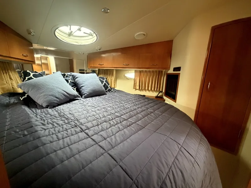 Slide: The Image of Carver Yachts 38 Super Sport 2005 - 8136819
