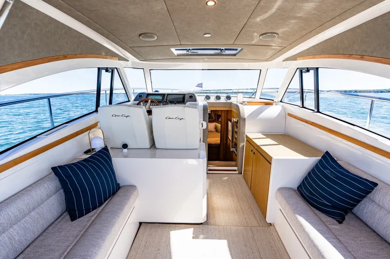 Slide: The Image of Chris-Craft 44 Commander 2018 - 8055992