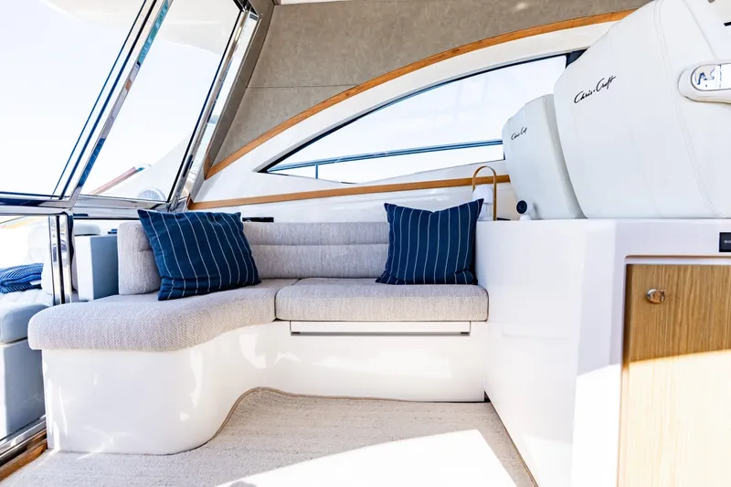 Slide: The Image of Chris-Craft 44 Commander 2018 - 8056040