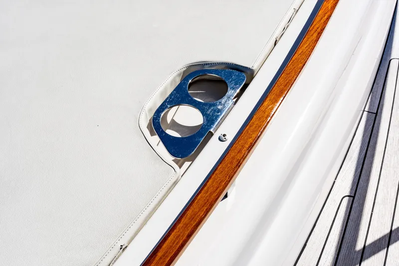 Slide: The Image of Chris-Craft 44 Commander 2018 - 8056019