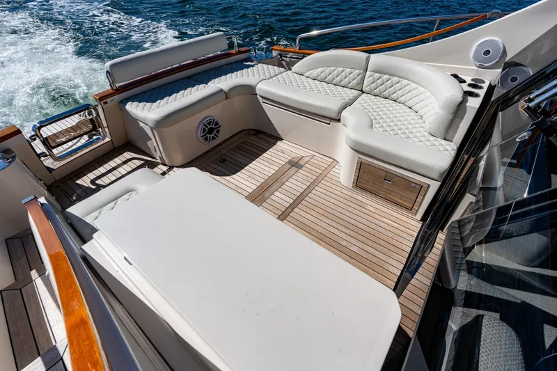 Slide: The Image of Chris-Craft 44 Commander 2018 - 8056029