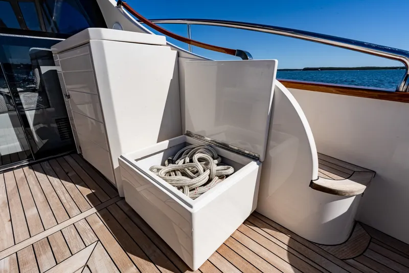 Slide: The Image of Chris-Craft 44 Commander 2018 - 8056034