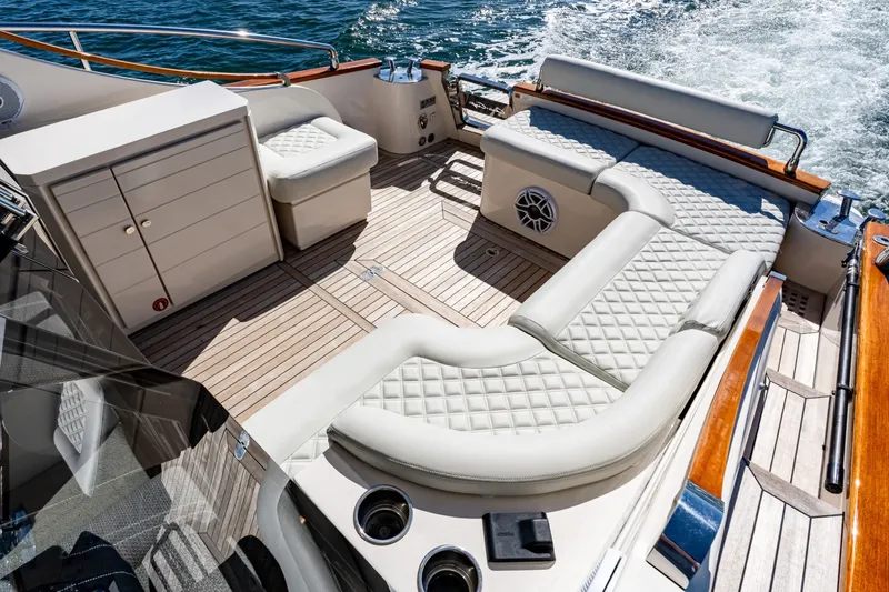 Slide: The Image of Chris-Craft 44 Commander 2018 - 8055988