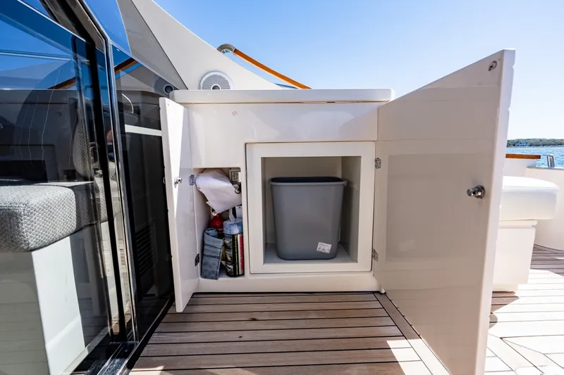 Slide: The Image of Chris-Craft 44 Commander 2018 - 8056031