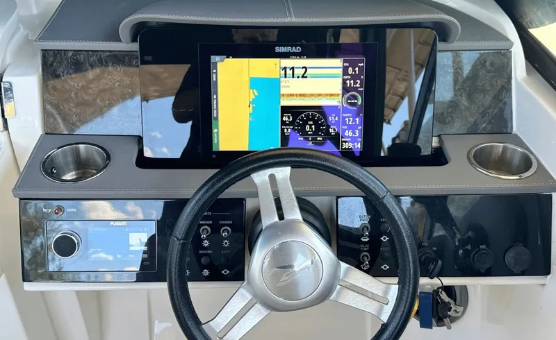 Slide: The Image of Sea Ray 250SDX 2021 - 8056078