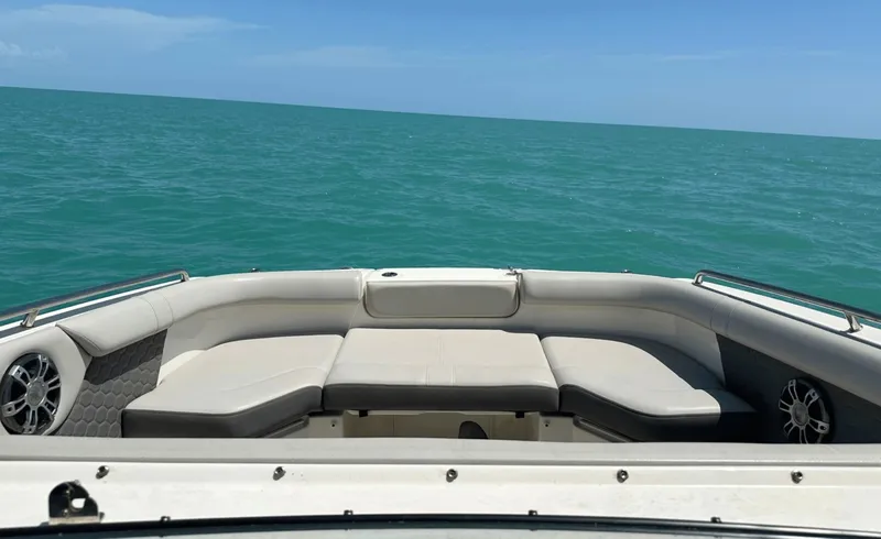 Slide: The Image of Sea Ray 250SDX 2021 - 8056100