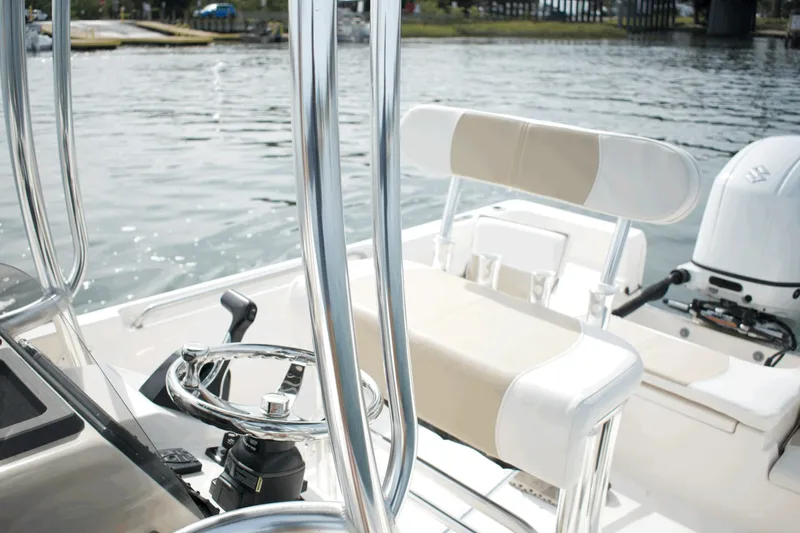 Slide: The Image of Bulls Bay 2200 XS 2025 - 8146434