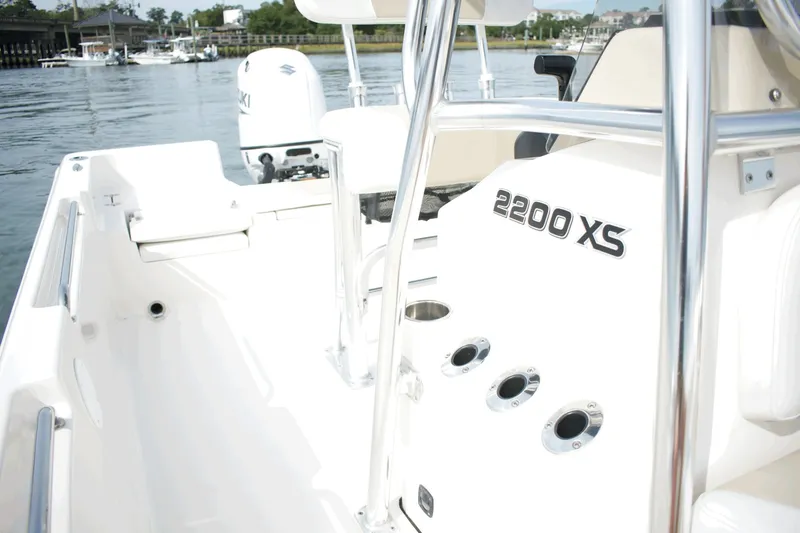 Slide: The Image of Bulls Bay 2200 XS 2025 - 8146425