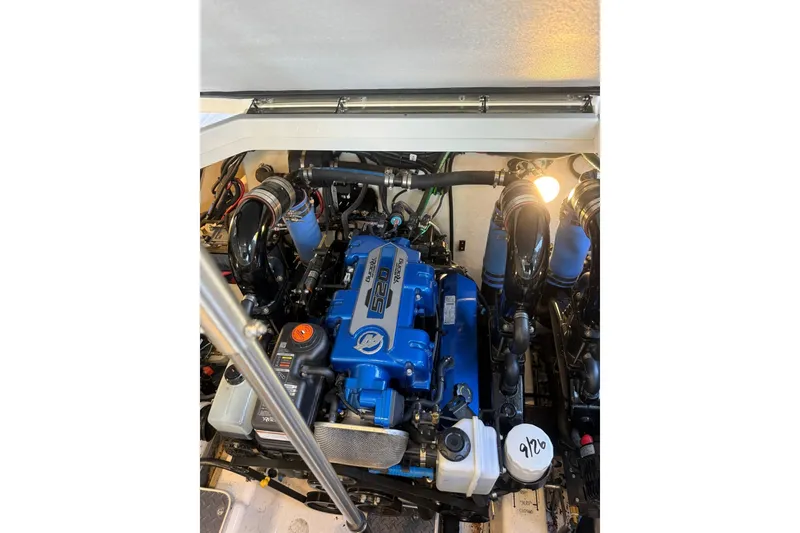 Slide: The Image of Formula 380 Super Sport Crossover I/O 2022 - 8146793