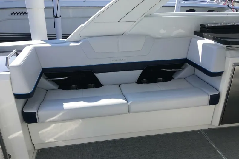 Slide: The Image of Formula 380 Super Sport Crossover I/O 2022 - 8057852