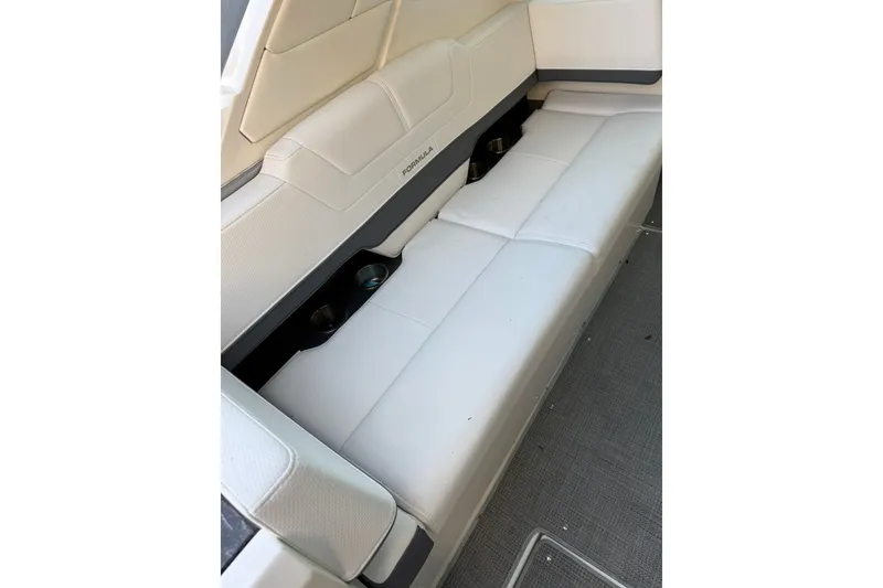Slide: The Image of Formula 380 Super Sport Crossover I/O 2022 - 8146642