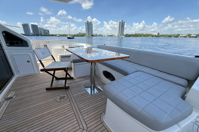 Slide: The Image of Azimut 54 2015 - 8058171