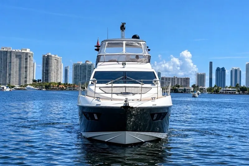 Slide: The Image of Azimut 54 2015 - 8057902