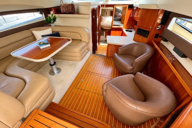 Slide: The Image of Regal 4080 Sportyacht 2009 - 8147876