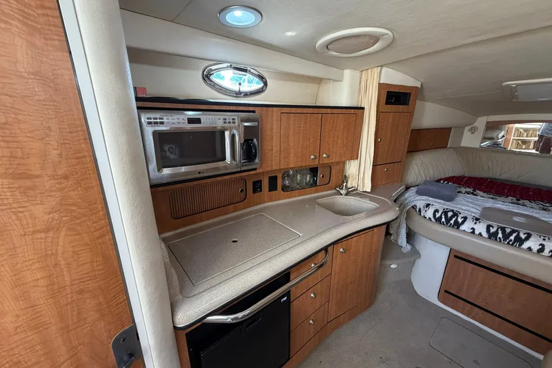 Slide: The Image of Sea Ray Sundancer 320 2006 - 8148263