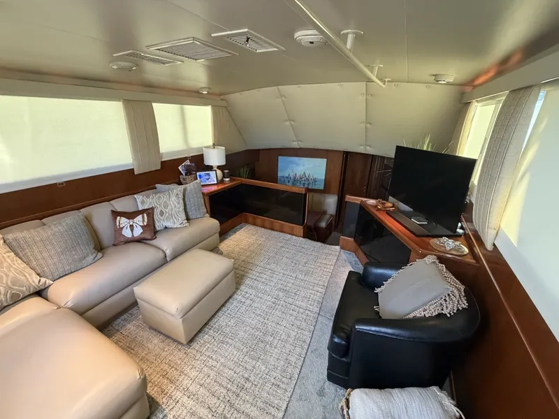Slide: The Image of Viking 44 Aft Cabin Motor Yacht 1990 - 8144345