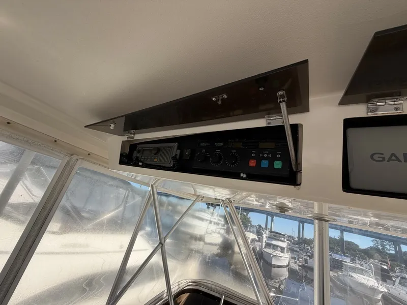 Slide: The Image of Viking 44 Aft Cabin Motor Yacht 1990 - 8144335