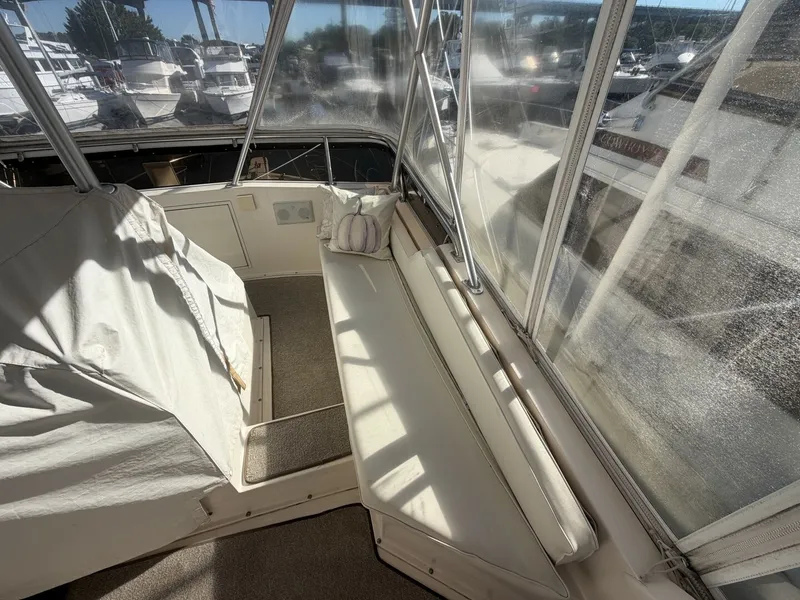 Slide: The Image of Viking 44 Aft Cabin Motor Yacht 1990 - 8144322
