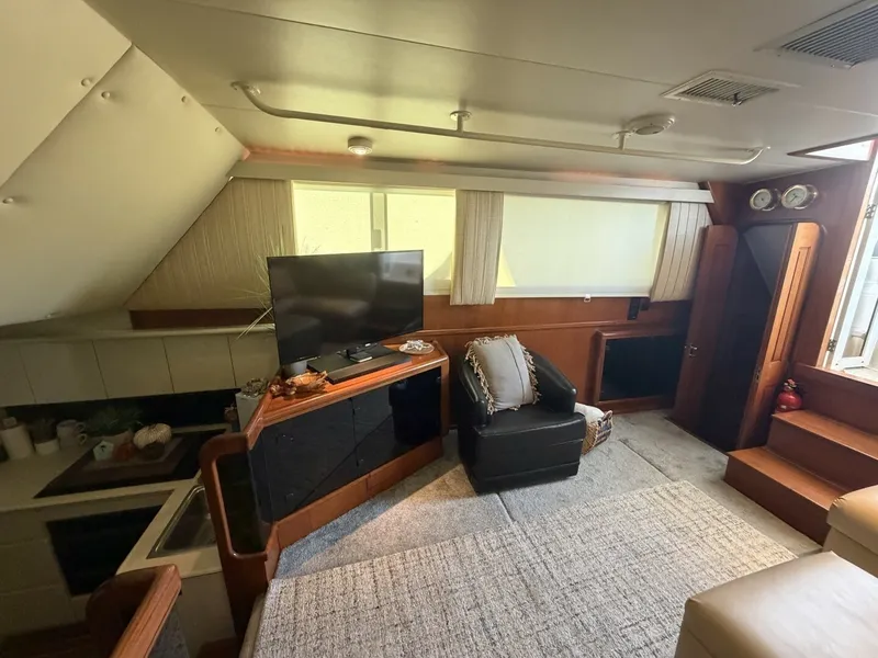 Slide: The Image of Viking 44 Aft Cabin Motor Yacht 1990 - 8144352