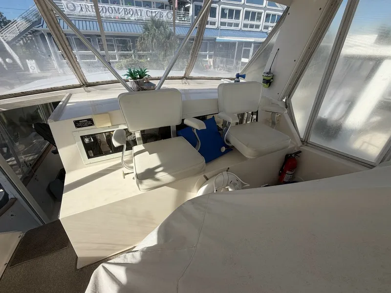 Slide: The Image of Viking 44 Aft Cabin Motor Yacht 1990 - 8144327