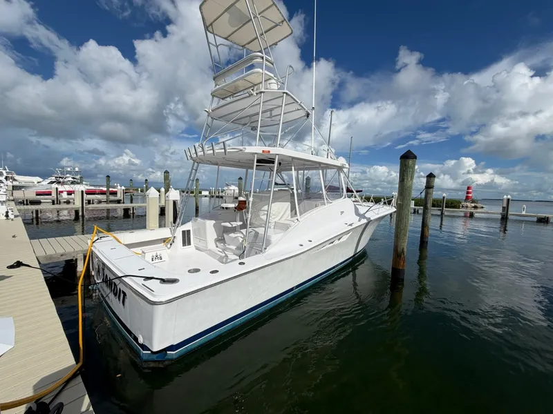 Slide: The Image of 40 Open Luhrs docked at a marina - 8064864