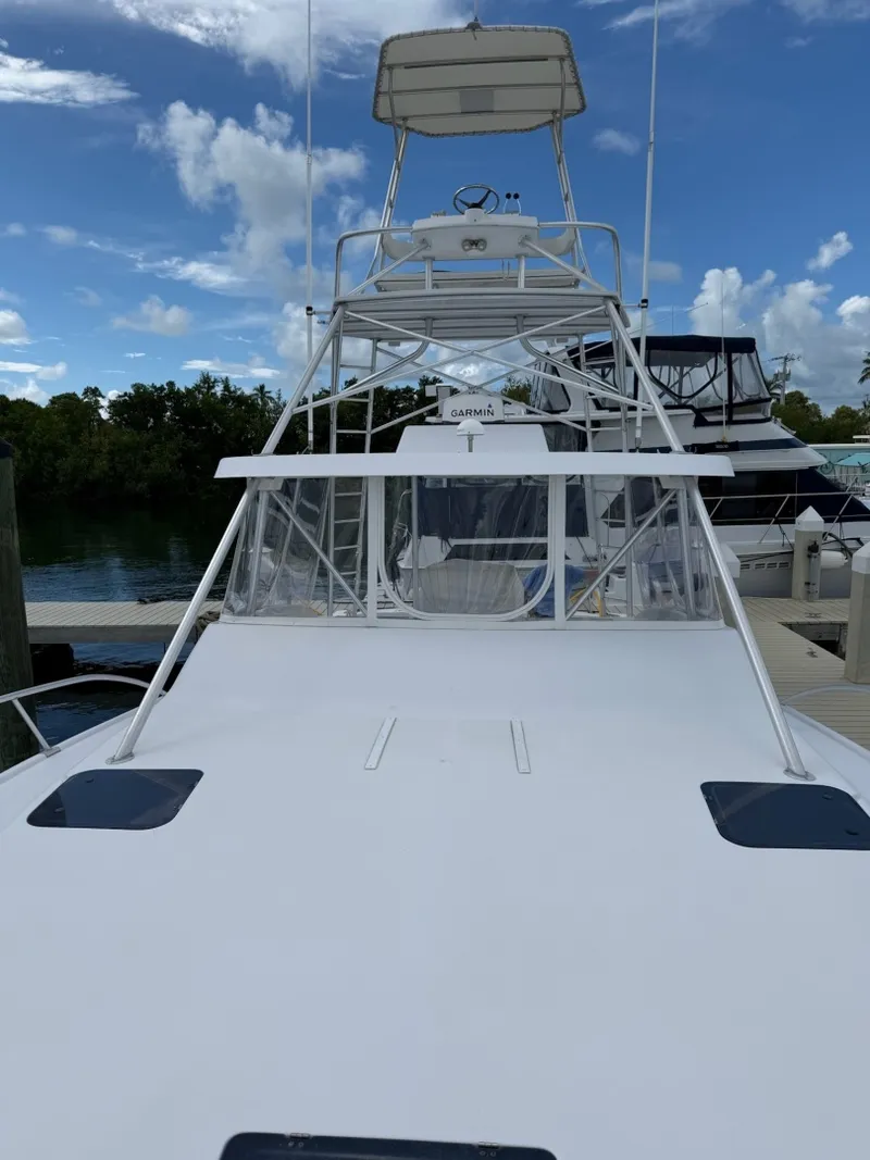 Slide: The Image of Bow of the 40 Open Luhrs - 8064924