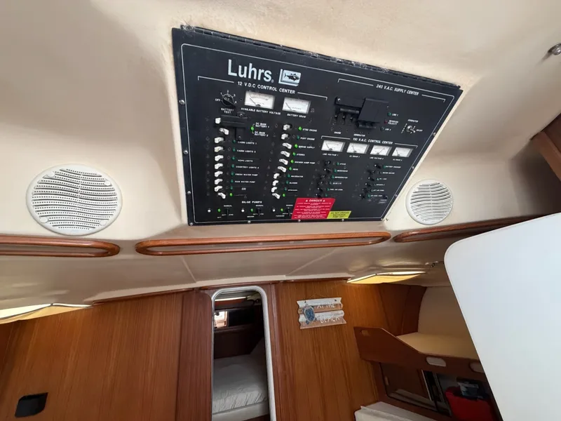 Slide: The Image of Galley/Salon of the 40 Open Luhrs - 8064898