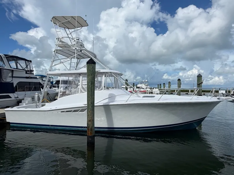 The Image of 40 Open Luhrs docked at a marina - 8064870