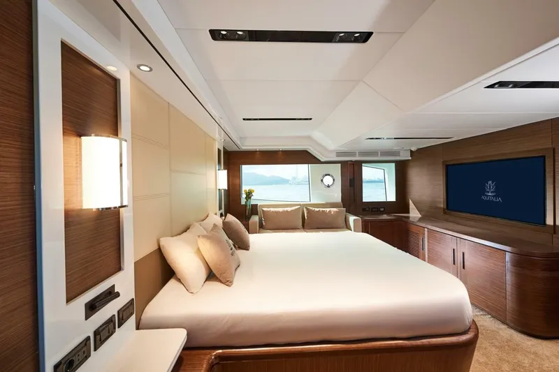Slide: The Image of Aquitalia Fly 78 2023 - 8136603