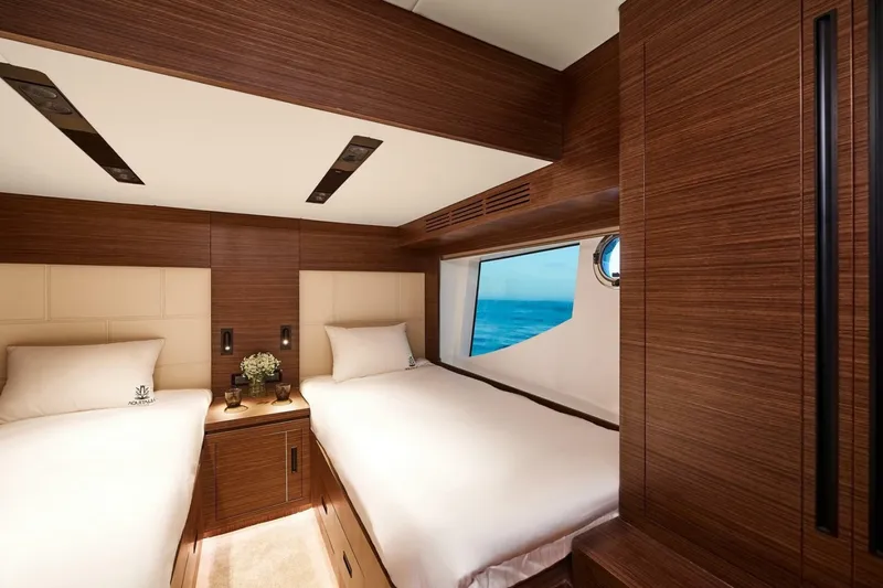 Slide: The Image of Aquitalia Fly 78 2023 - 8136602