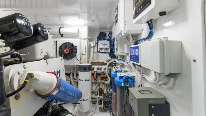 Slide: The Image of 2017 72 Viking Enclosed Bridge Share-E Bridge Engine Room (7) - 8087278