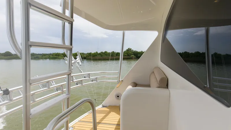 Slide: The Image of 2017 72 Viking Enclosed Bridge Share-E Bridge Deck (3) - 8087249