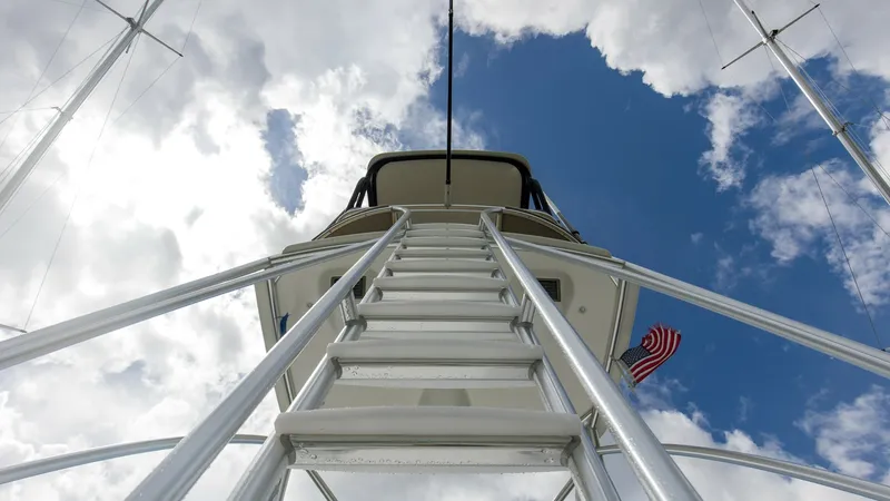 Slide: The Image of 2017 72 Viking Enclosed Bridge Share-E Bridge Deck (6) - 8087252