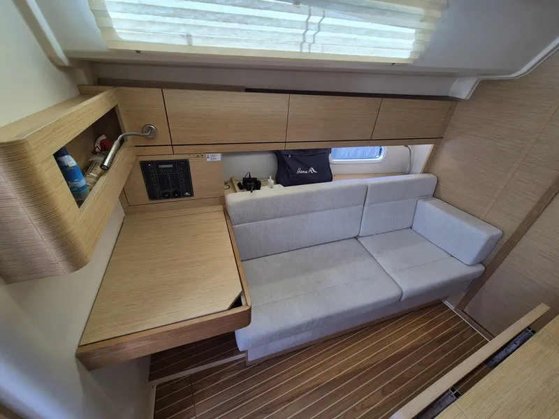 Slide: The Image of Hanse 348 2022 - 8136573
