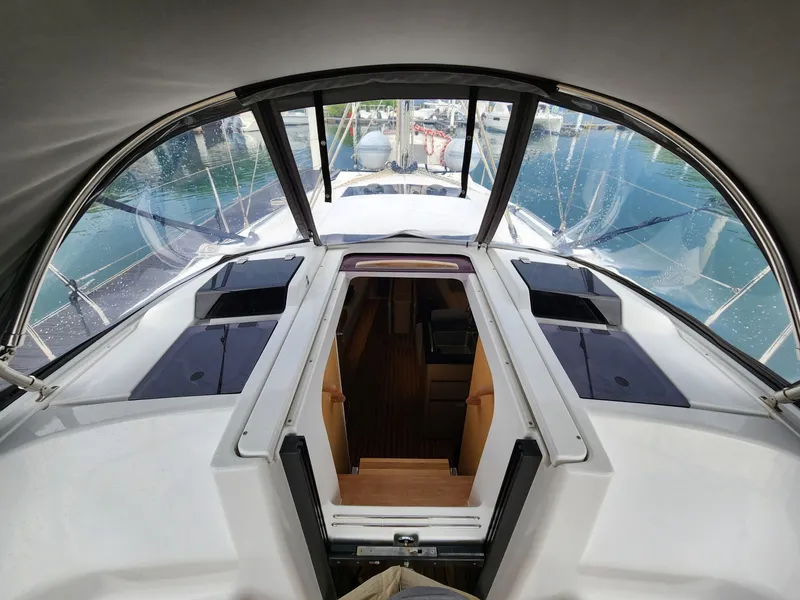 Slide: The Image of Hanse 348 2022 - 8136567