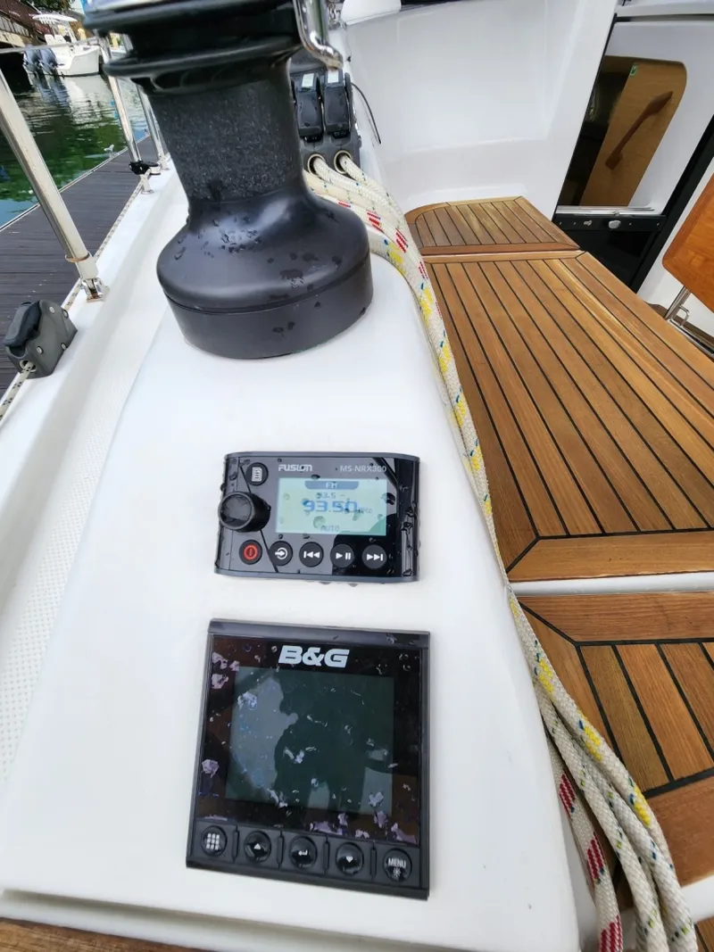 Slide: The Image of Hanse 348 2022 - 8136565