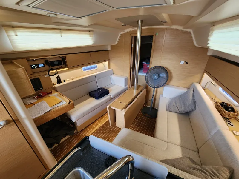 Slide: The Image of Hanse 348 2022 - 8136570