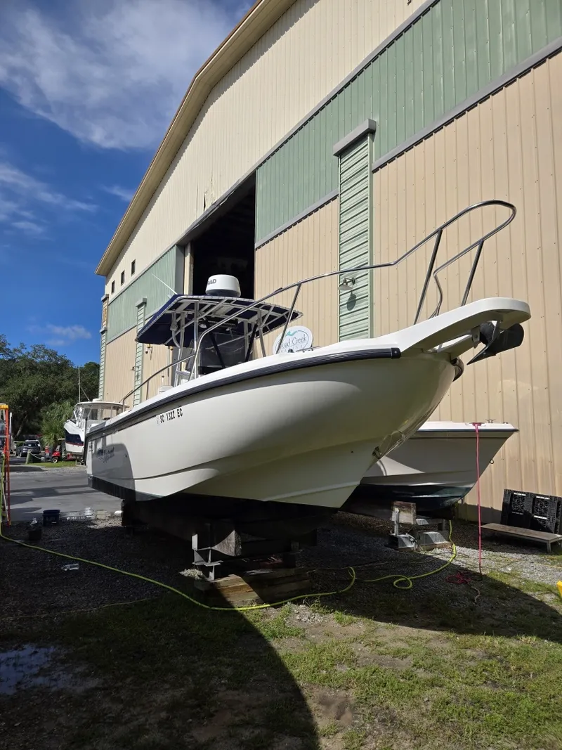 The Image of Boston Whaler Outrage 2000 - 8139708
