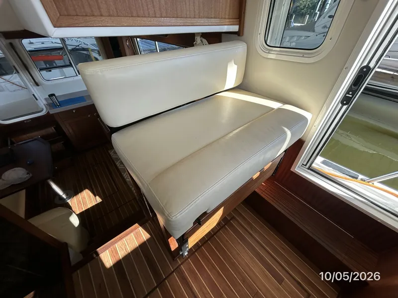 Slide: The Image of 34' Nordic Tugs pilothouse port seating - 8136942