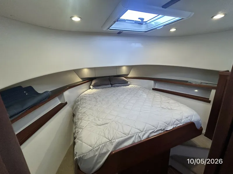 Slide: The Image of 34' Nordic Tugs stateroom - 8136959