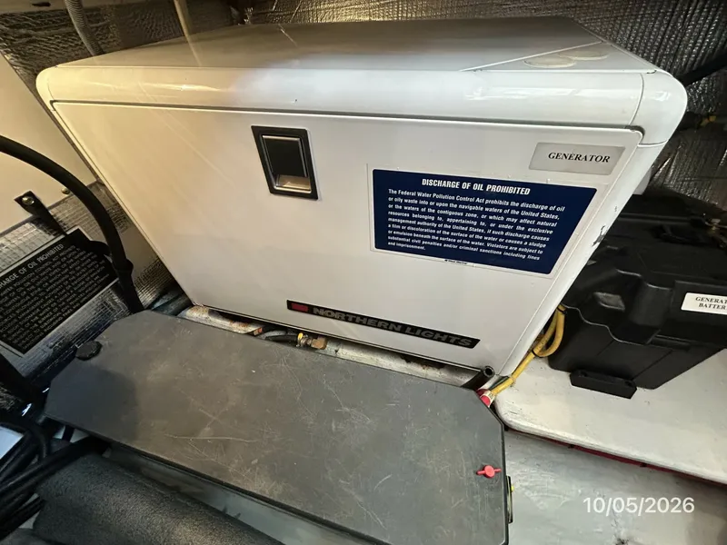 Slide: The Image of 34' Nordic Tugs generator sound box - 8136924