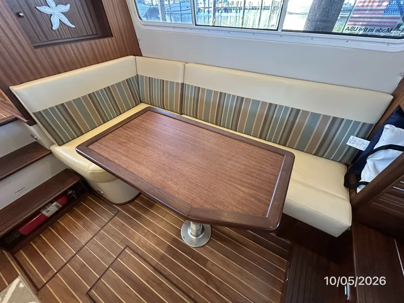 Slide: The Image of 34' Nordic Tugs salon starboard seating2 - 8136954