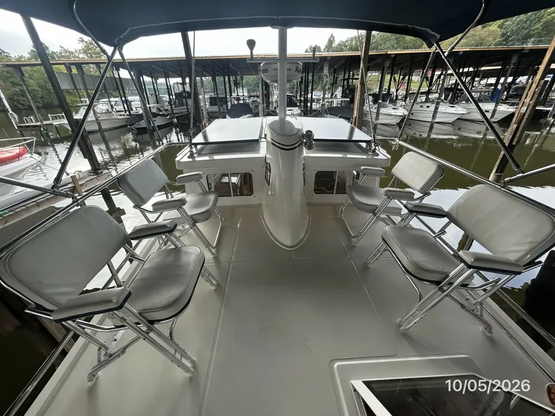 Slide: The Image of 34' Nordic Tugs flybridge forward - 8136912