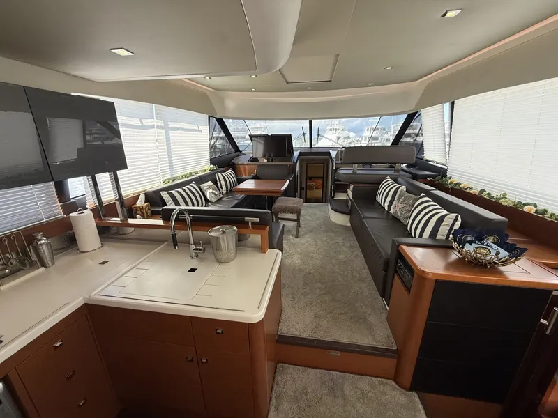 Slide: The Image of Prestige 55 Fly 2015 - 8138685
