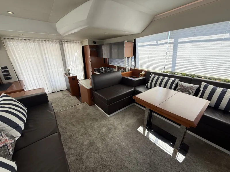Slide: The Image of Prestige 55 Fly 2015 - 8138704
