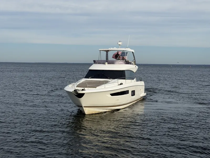 Slide: The Image of Prestige 55 Fly 2015 - 8138659