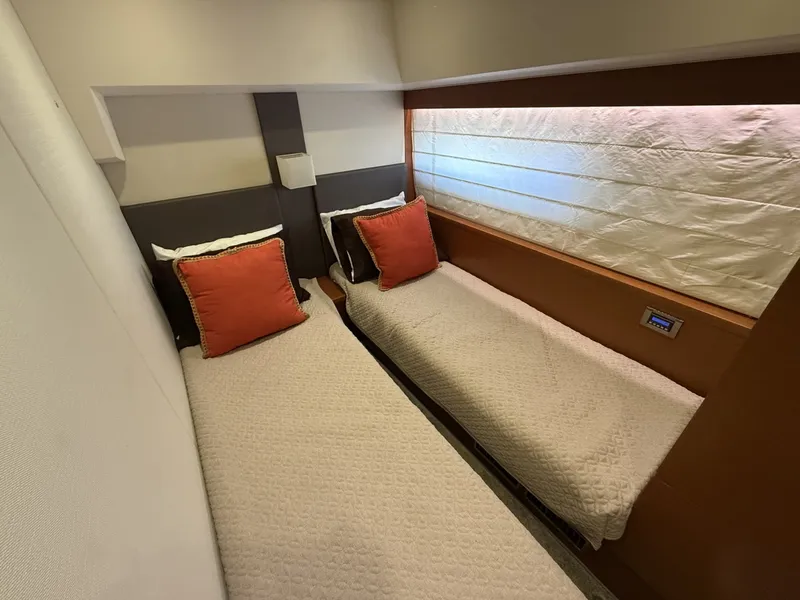 Slide: The Image of Prestige 55 Fly 2015 - 8138700