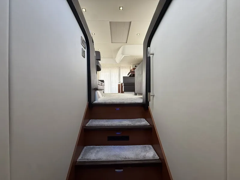 Slide: The Image of Prestige 55 Fly 2015 - 8138703