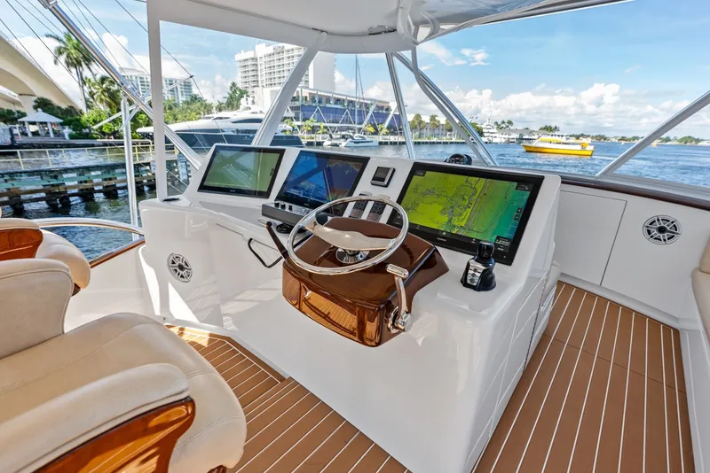Slide: The Image of Jarrett Bay 56 2022 - 8152596